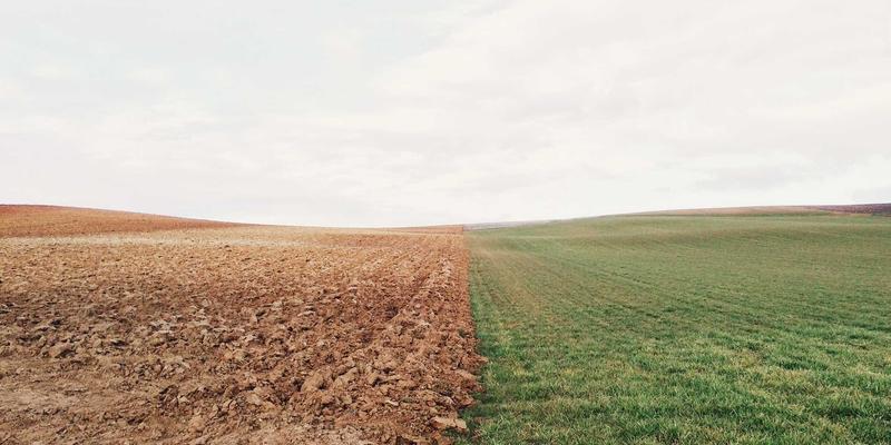 羟基自由基革命：高级氧化技术如何重塑难降解废水处理，兼论软化水设备与纯水系统的协同作用